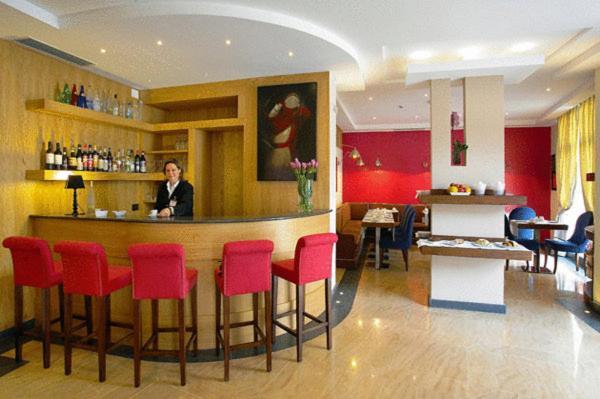 Hotel Messenion Messine Extérieur photo